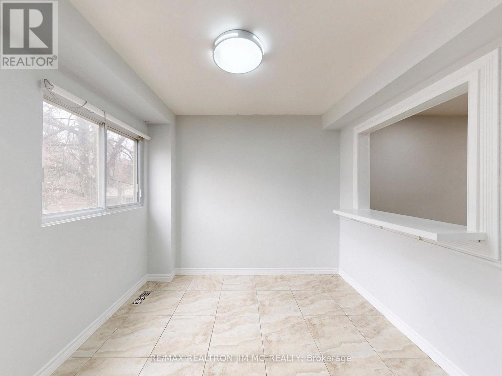 130 Jenny Wren Way, Toronto, Ontario  M2H 2Z2 - Photo 19 - C12982474