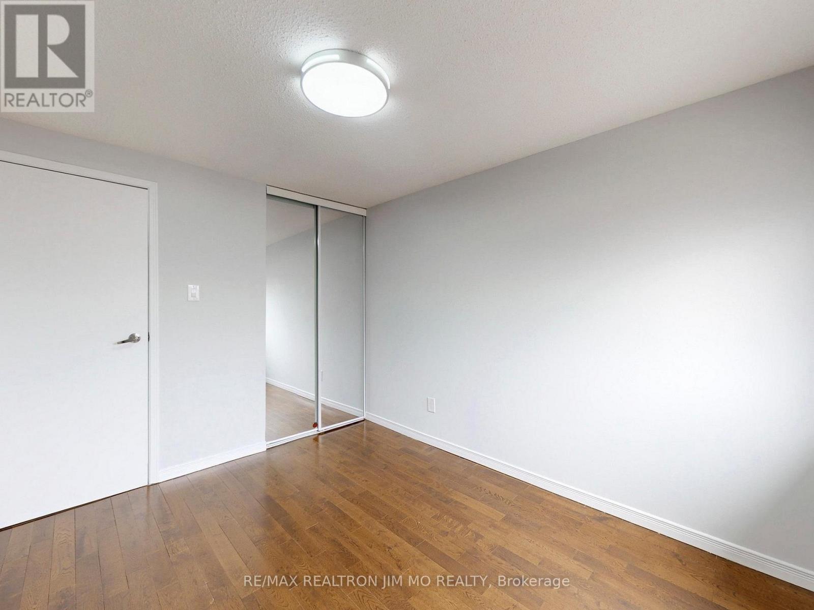 130 Jenny Wren Way, Toronto, Ontario  M2H 2Z2 - Photo 32 - C12982474