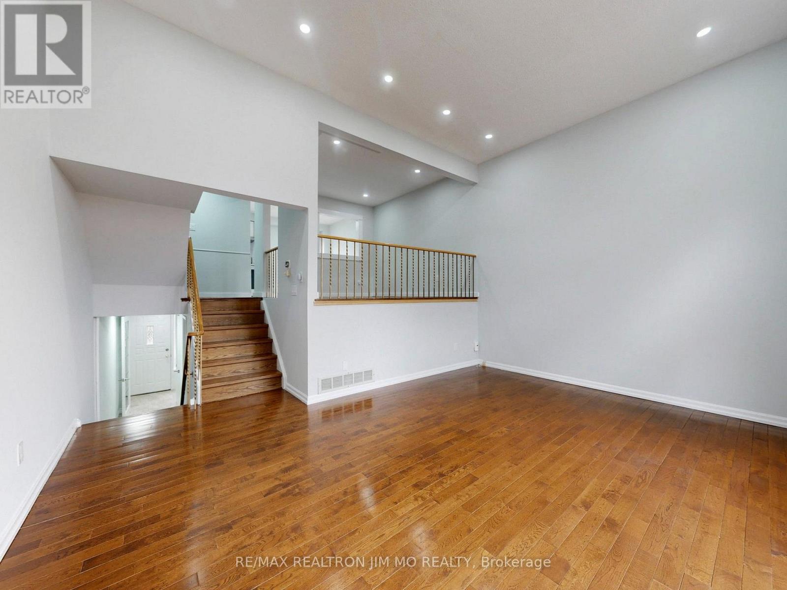 130 Jenny Wren Way, Toronto, Ontario  M2H 2Z2 - Photo 8 - C12982474