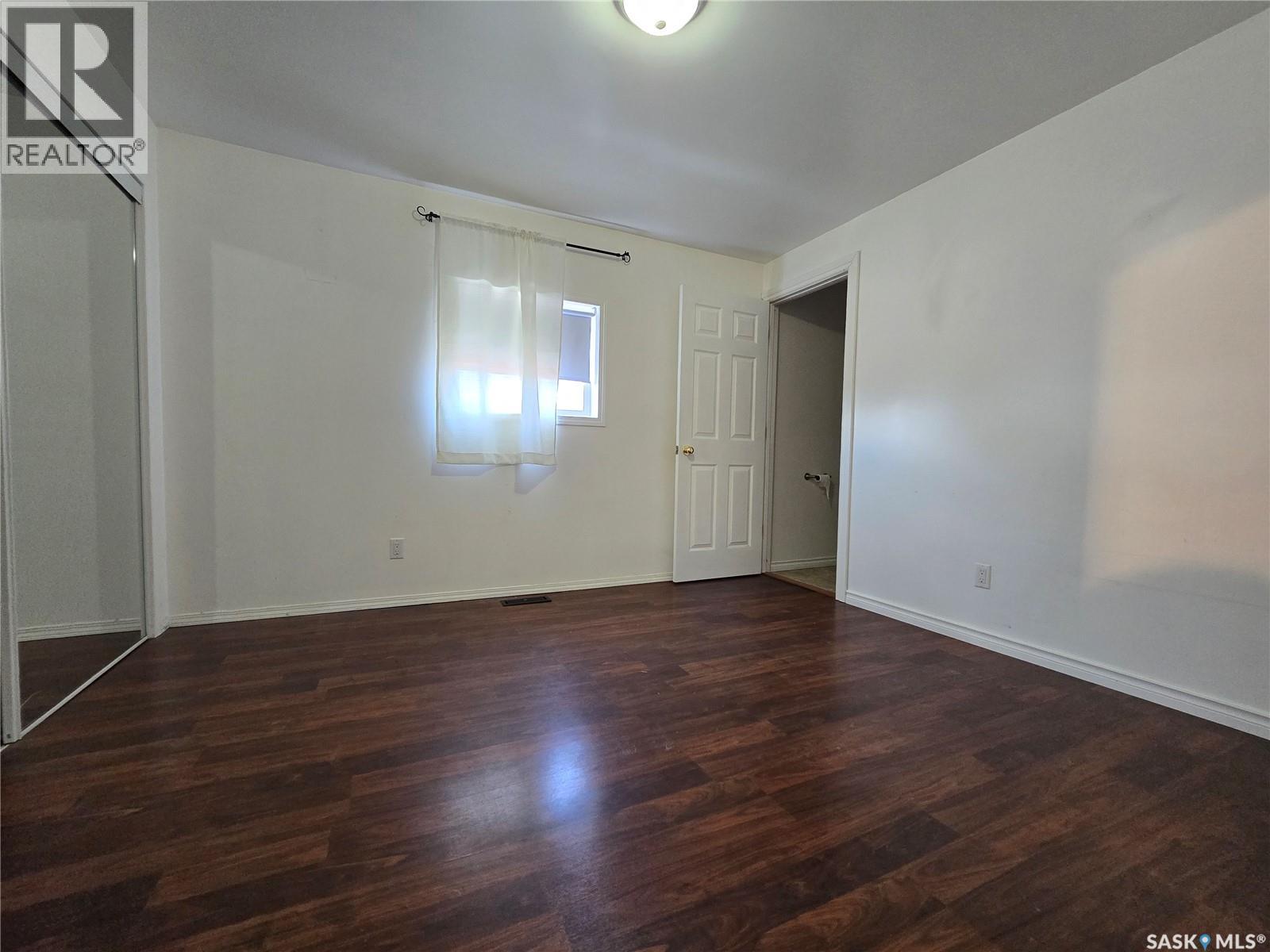 145 Laing Crescent, Weyburn, Saskatchewan  S4H 2R8 - Photo 11 - SK032579