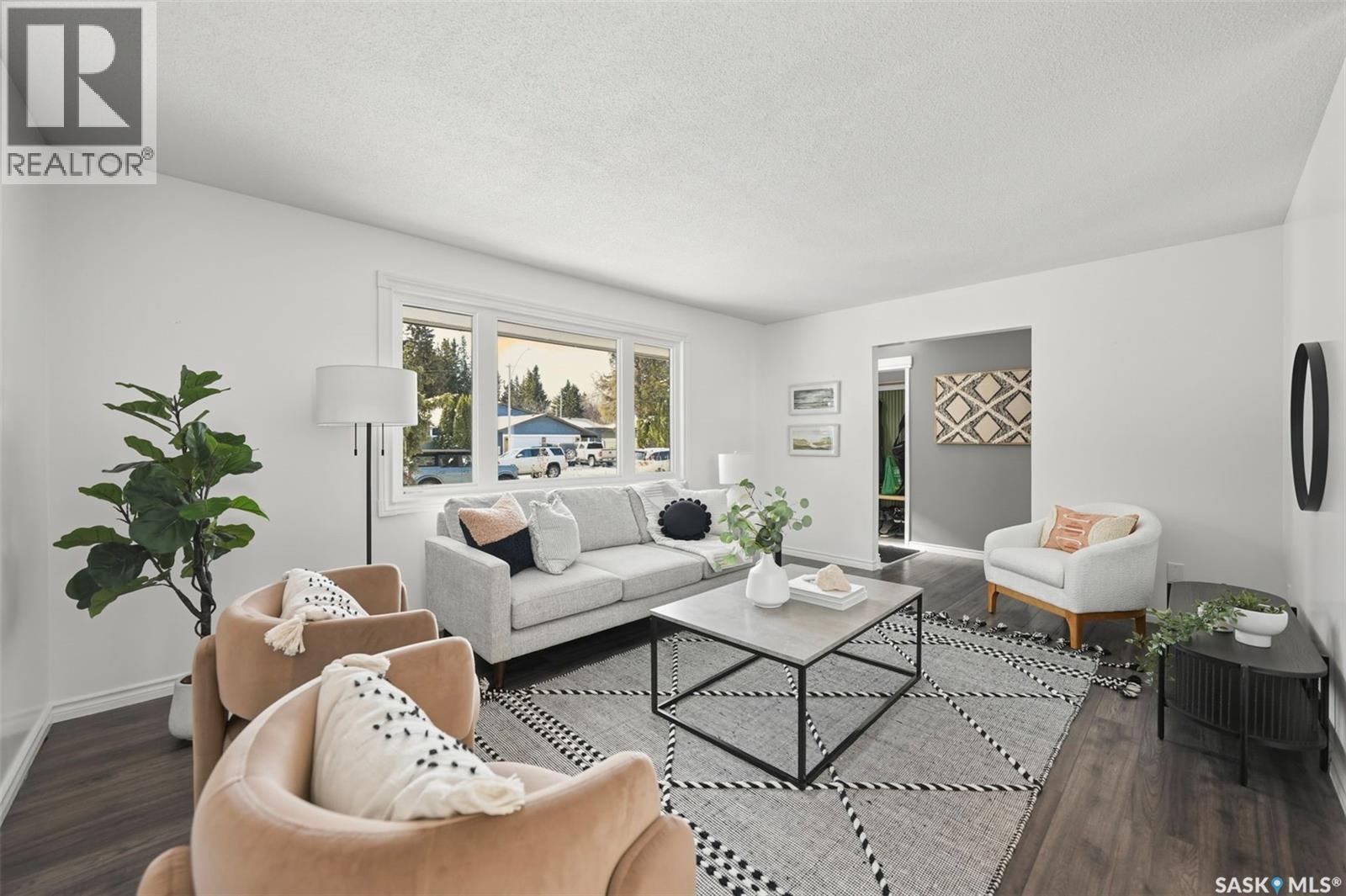 3122 Mountbatten Street, Saskatoon, Saskatchewan  S7M 3T1 - Photo 2 - SK032542