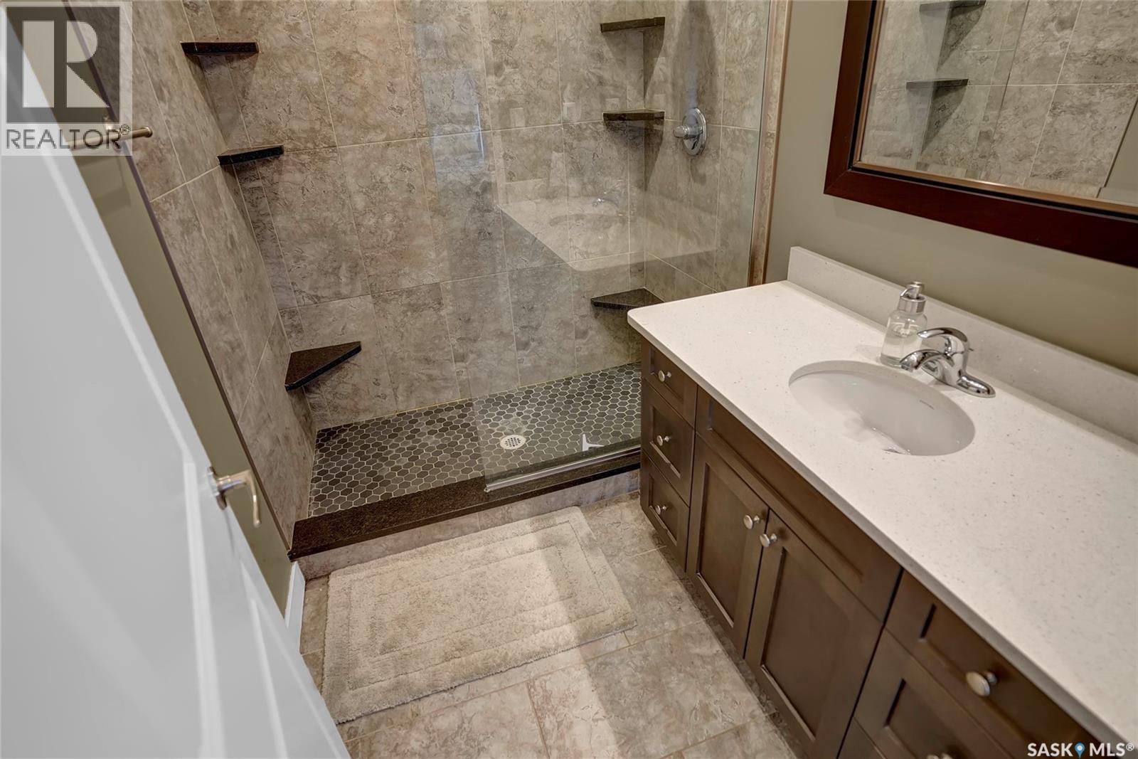 127 Hodges Crescent, Moose Jaw, Saskatchewan  S6J 0B1 - Photo 20 - SK032444