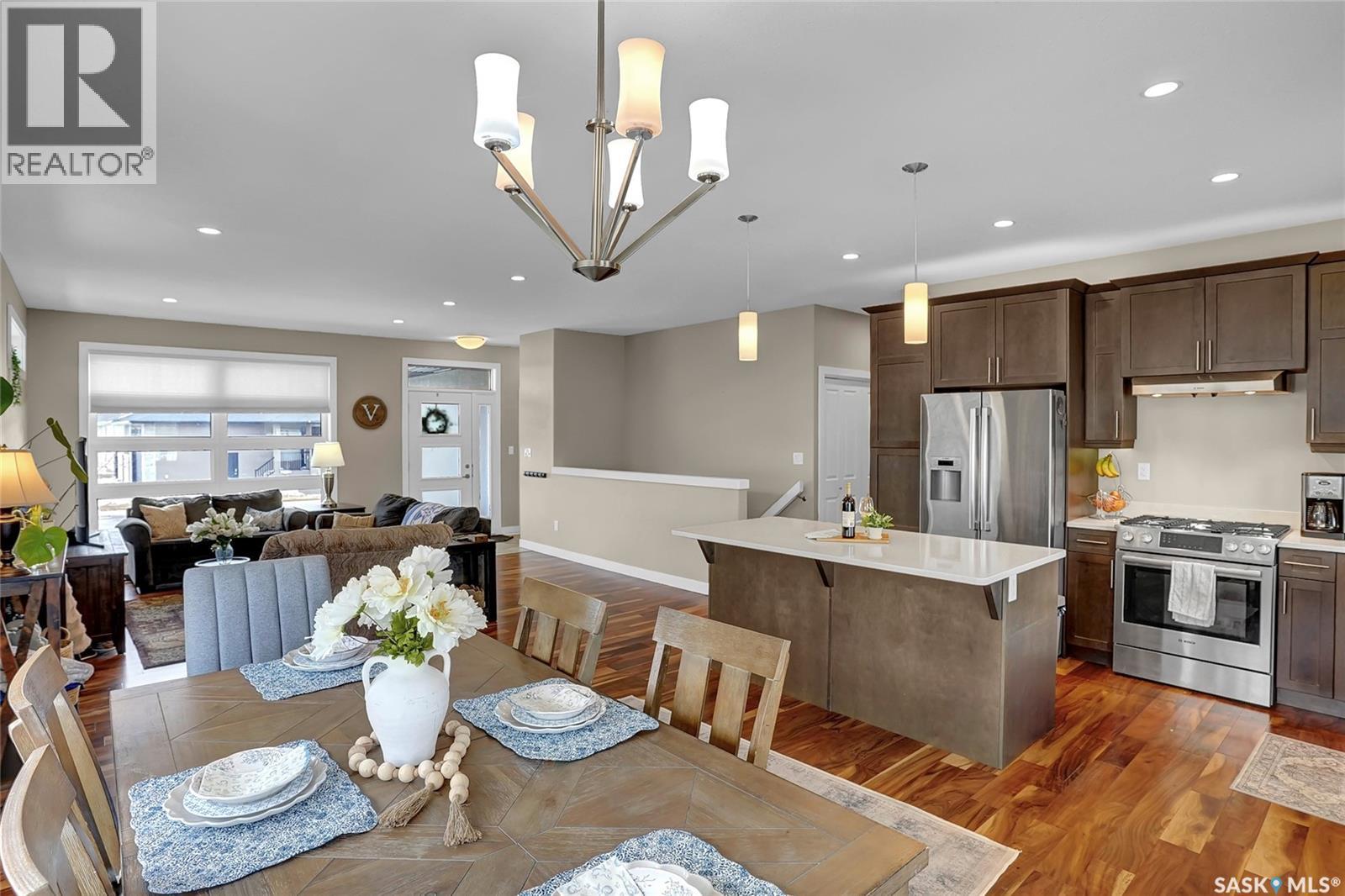 127 Hodges Crescent, Moose Jaw, Saskatchewan  S6J 0B1 - Photo 3 - SK032444