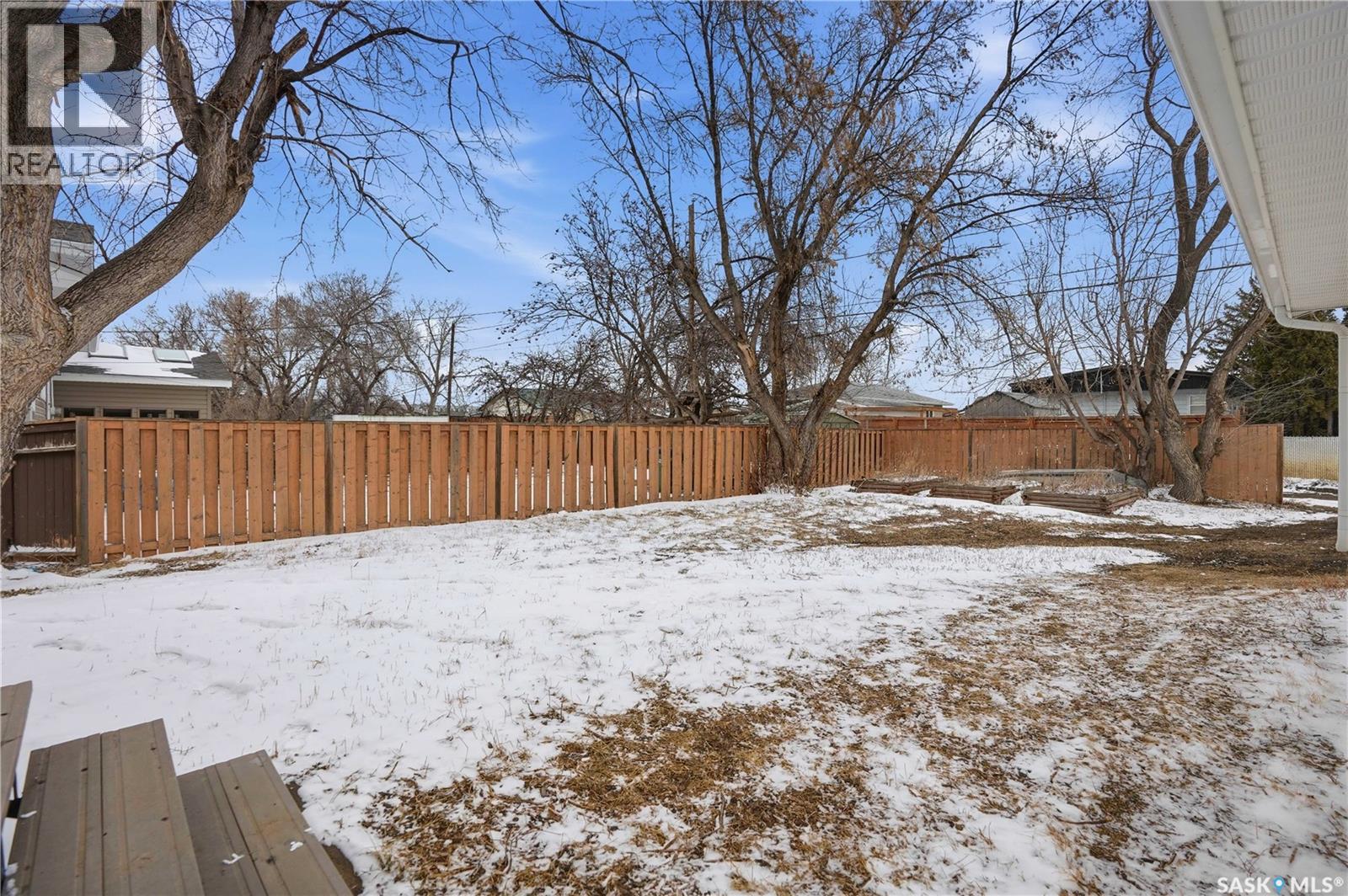 1317 6th Avenue Nw, Moose Jaw, Saskatchewan  S6H 4A9 - Photo 37 - SK032352