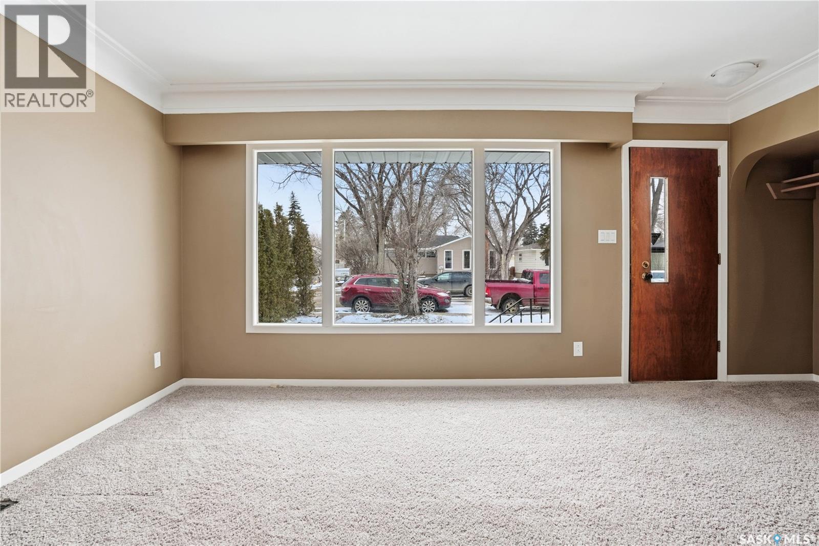 1317 6th Avenue Nw, Moose Jaw, Saskatchewan  S6H 4A9 - Photo 6 - SK032352