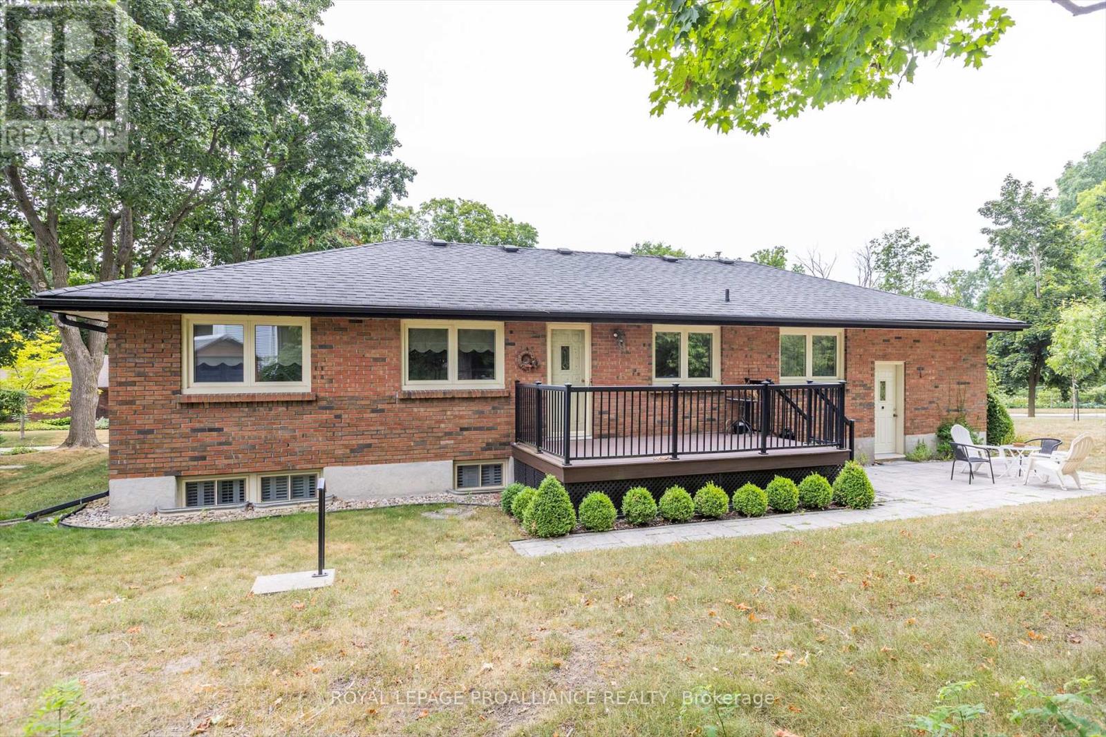 114 O'carroll Avenue, Peterborough, Ontario  K9H 4V3 - Photo 38 - X12694382