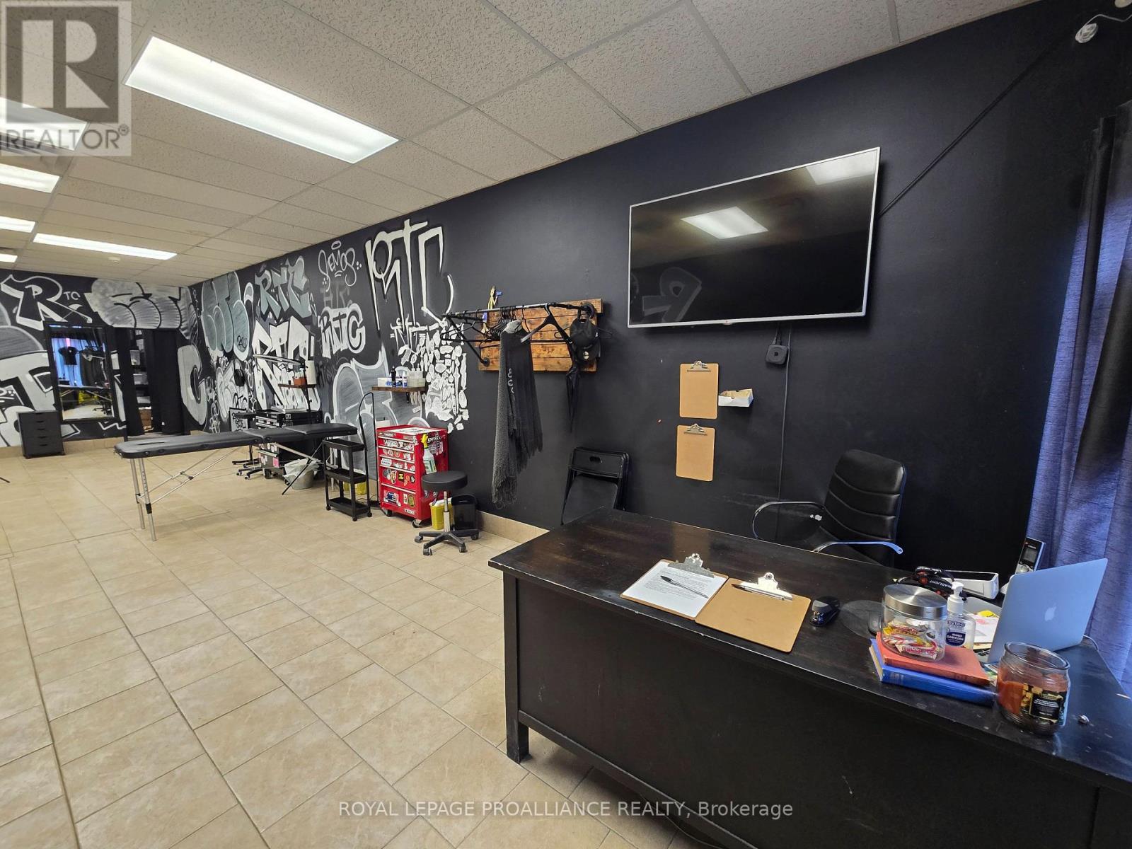 D - 444 Dundas Street E, Belleville, Ontario  K8N 1E9 - Photo 2 - X12825954