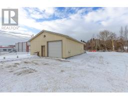 1366 PEMBROKE STREET E, Laurentian Valley, Ontario
