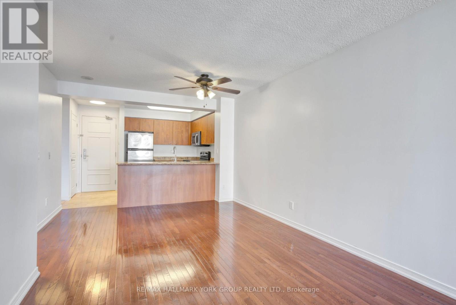 407 - 310 Red Maple Road, Richmond Hill, Ontario  L4C 0T7 - Photo 10 - N12982368