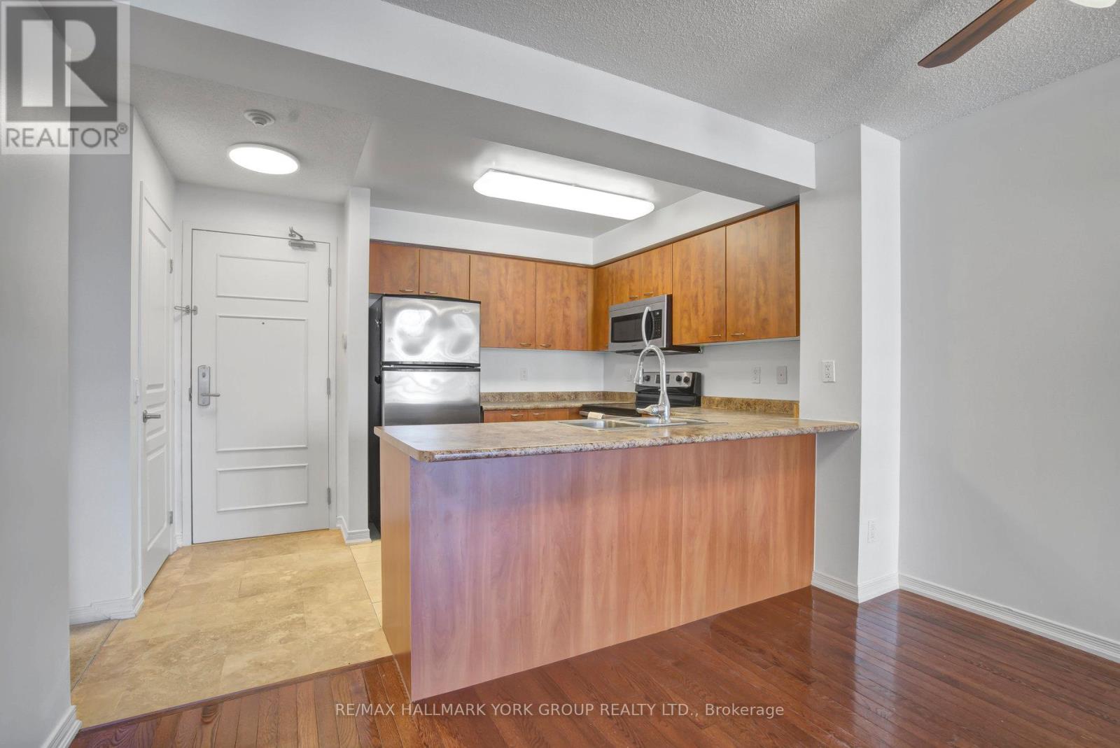 407 - 310 Red Maple Road, Richmond Hill, Ontario  L4C 0T7 - Photo 12 - N12982368