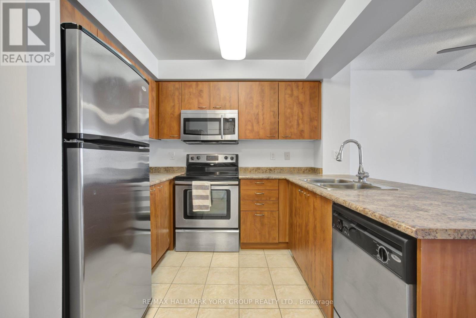 407 - 310 Red Maple Road, Richmond Hill, Ontario  L4C 0T7 - Photo 14 - N12982368