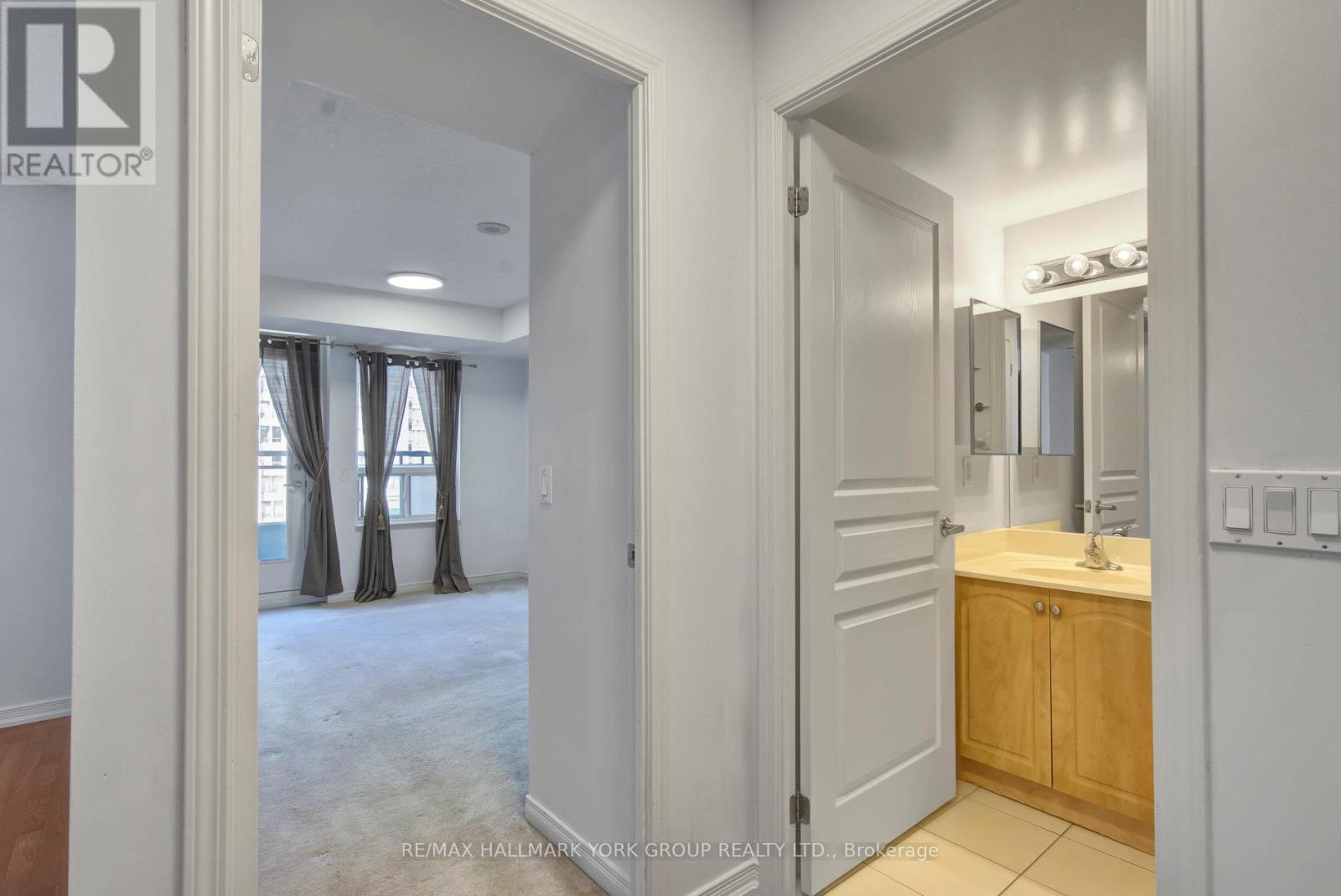 407 - 310 Red Maple Road, Richmond Hill, Ontario  L4C 0T7 - Photo 27 - N12982368