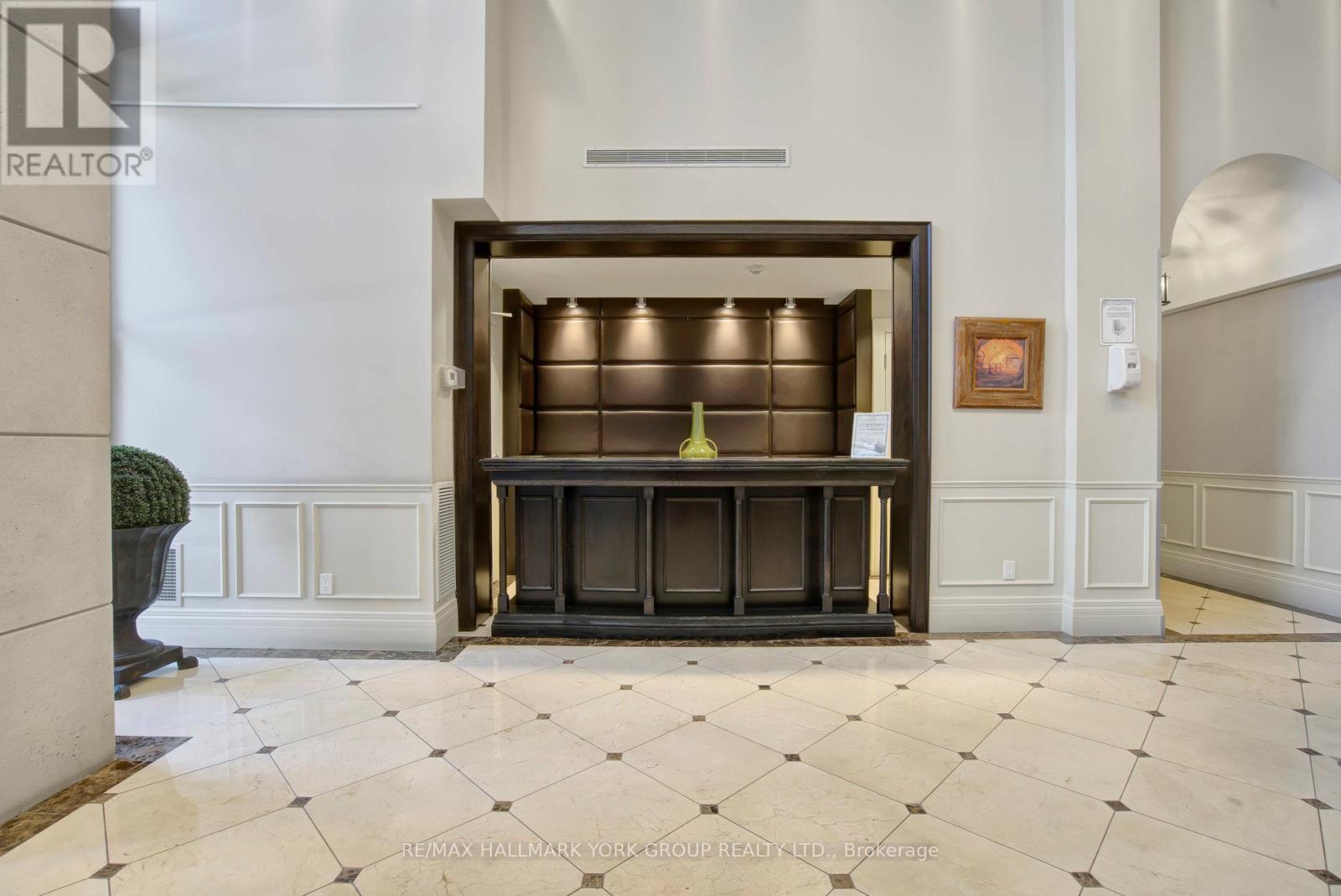 407 - 310 Red Maple Road, Richmond Hill, Ontario  L4C 0T7 - Photo 39 - N12982368