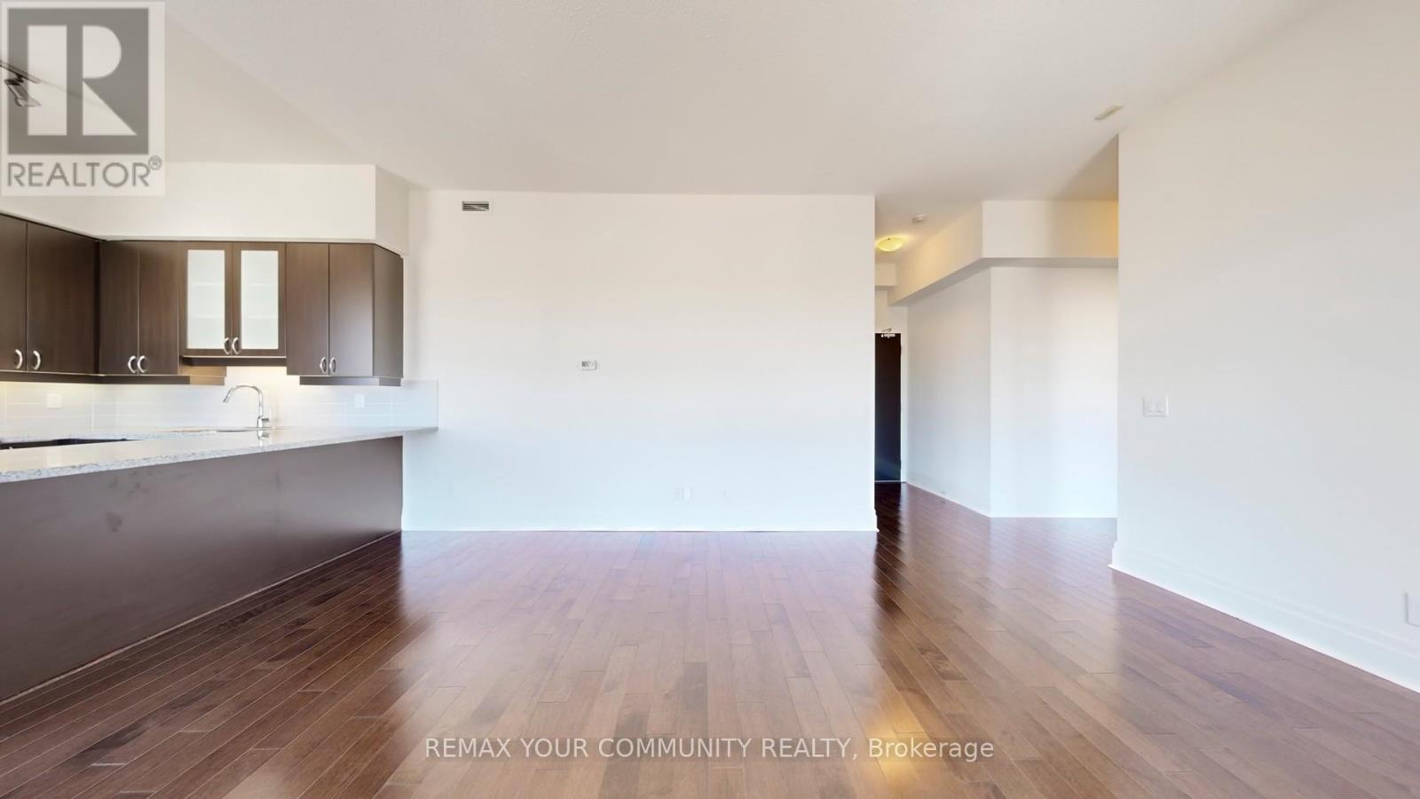 703 - 21 Upper Duke Crescent, Markham, Ontario  L6G 0B7 - Photo 11 - N12982388