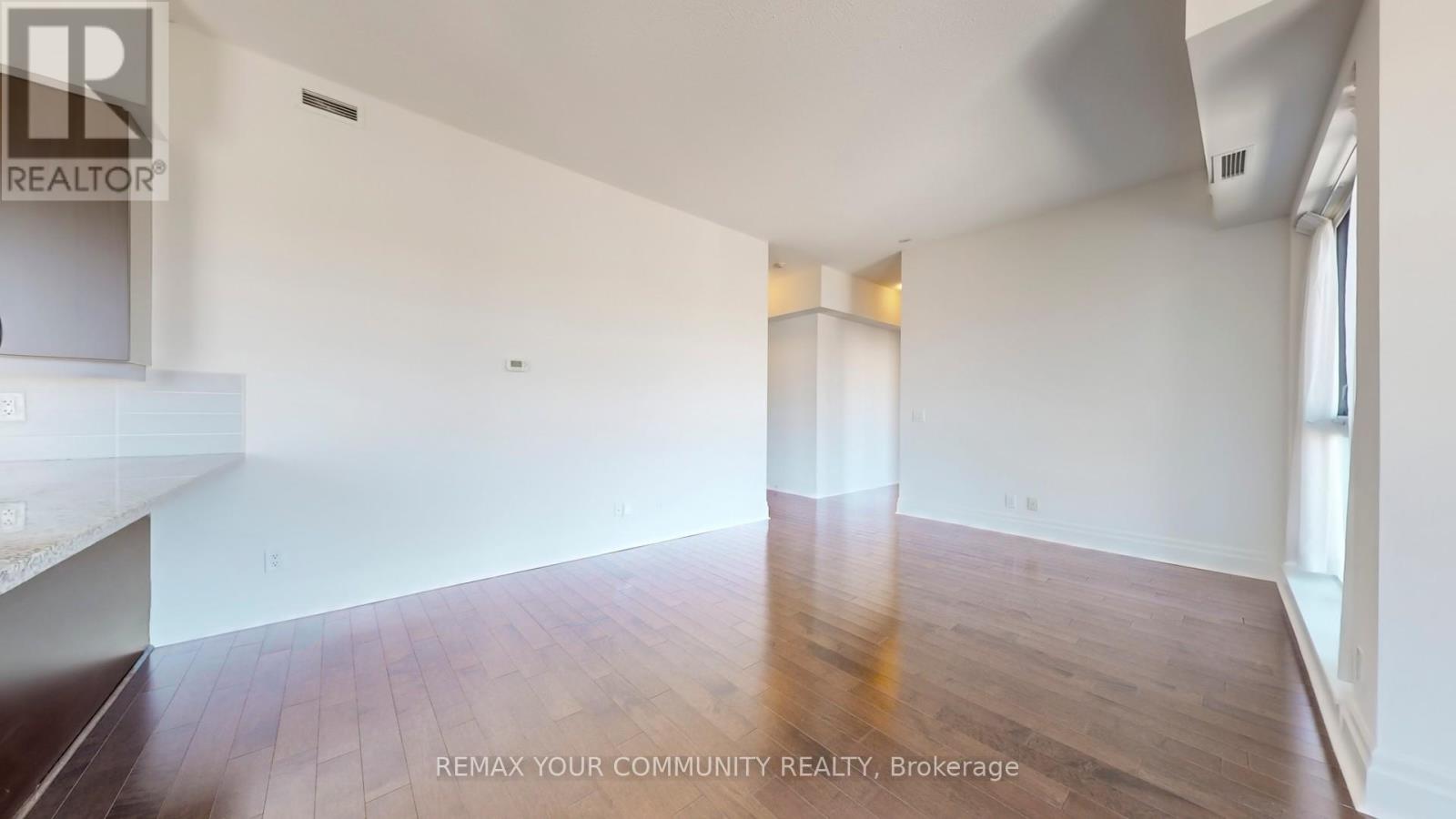 703 - 21 Upper Duke Crescent, Markham, Ontario  L6G 0B7 - Photo 12 - N12982388