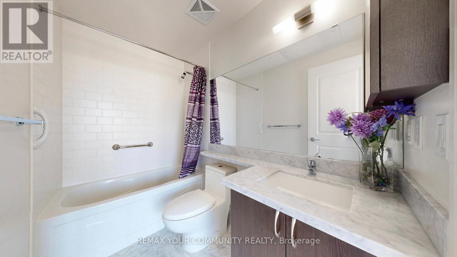 703 - 21 Upper Duke Crescent, Markham, Ontario  L6G 0B7 - Photo 26 - N12982388