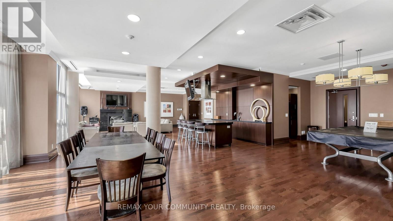 703 - 21 Upper Duke Crescent, Markham, Ontario  L6G 0B7 - Photo 45 - N12982388