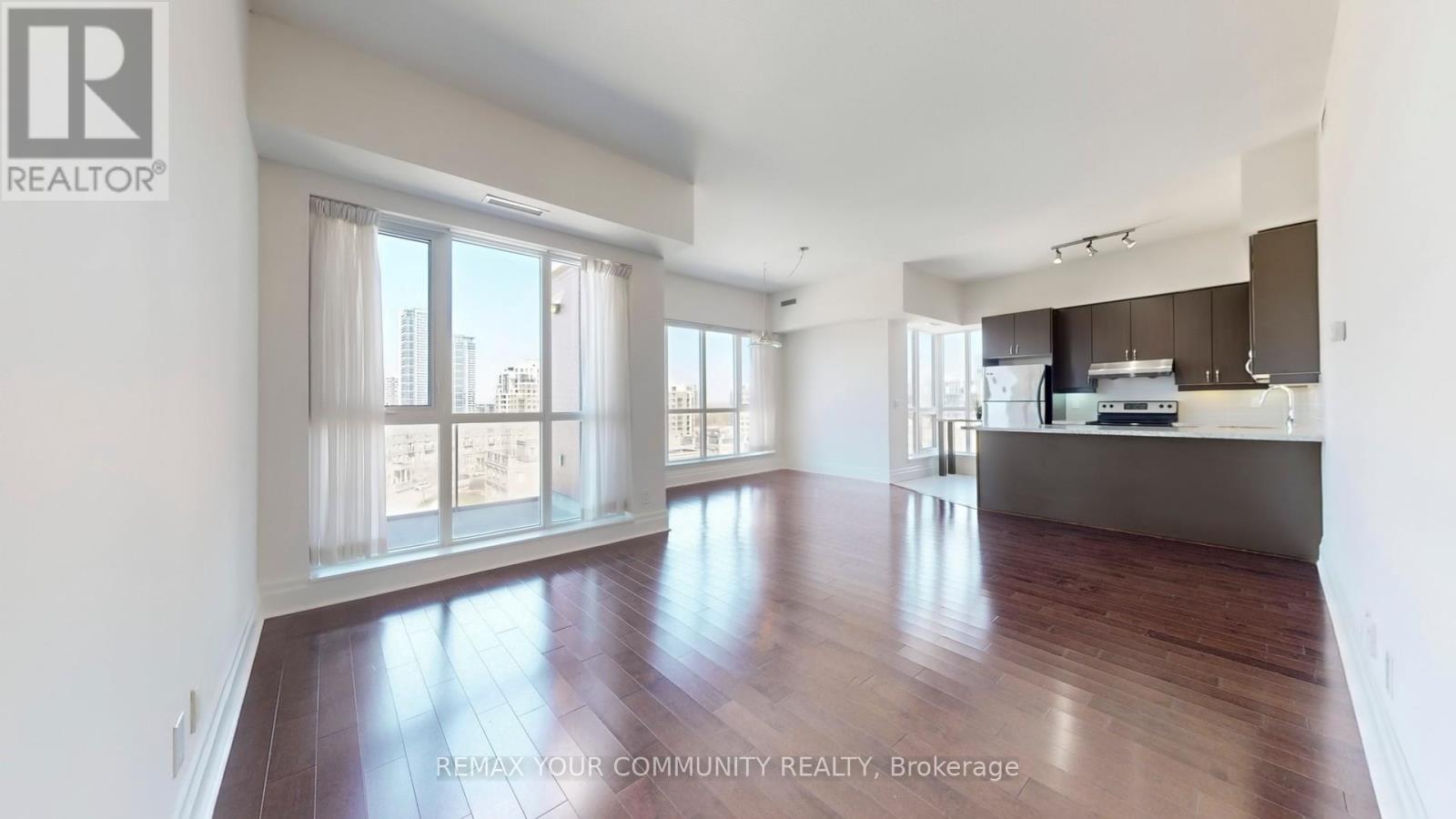 703 - 21 Upper Duke Crescent, Markham, Ontario  L6G 0B7 - Photo 6 - N12982388