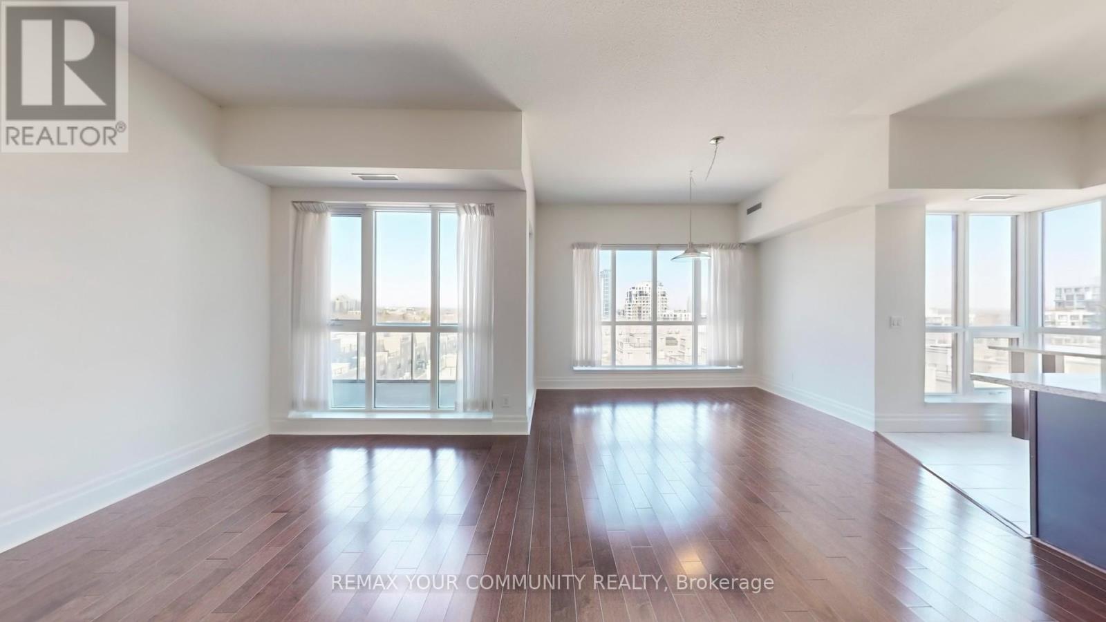 703 - 21 Upper Duke Crescent, Markham, Ontario  L6G 0B7 - Photo 7 - N12982388