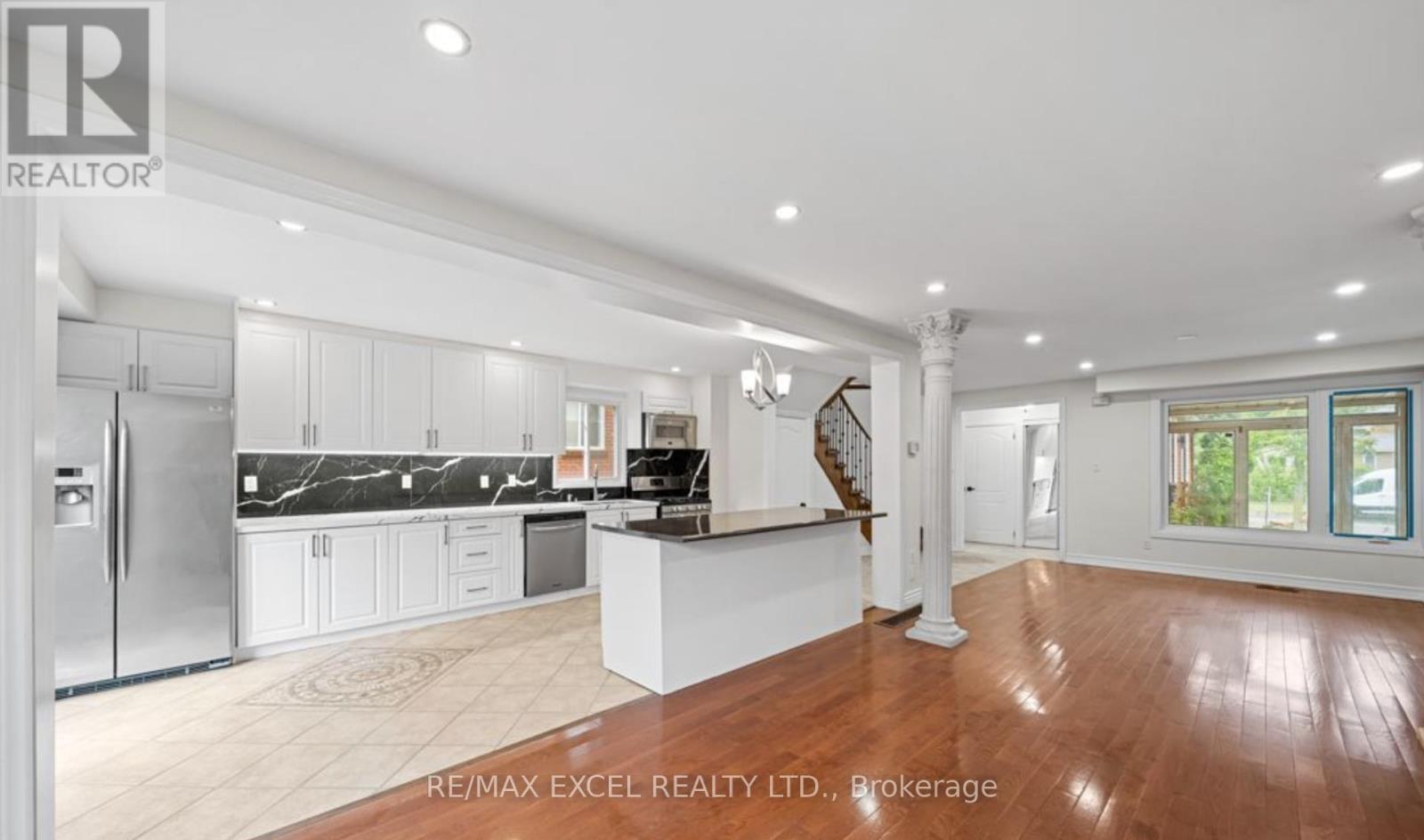 Main - 173 Kersey Crescent, Richmond Hill, Ontario  L4C 8X7 - Photo 9 - N12982390