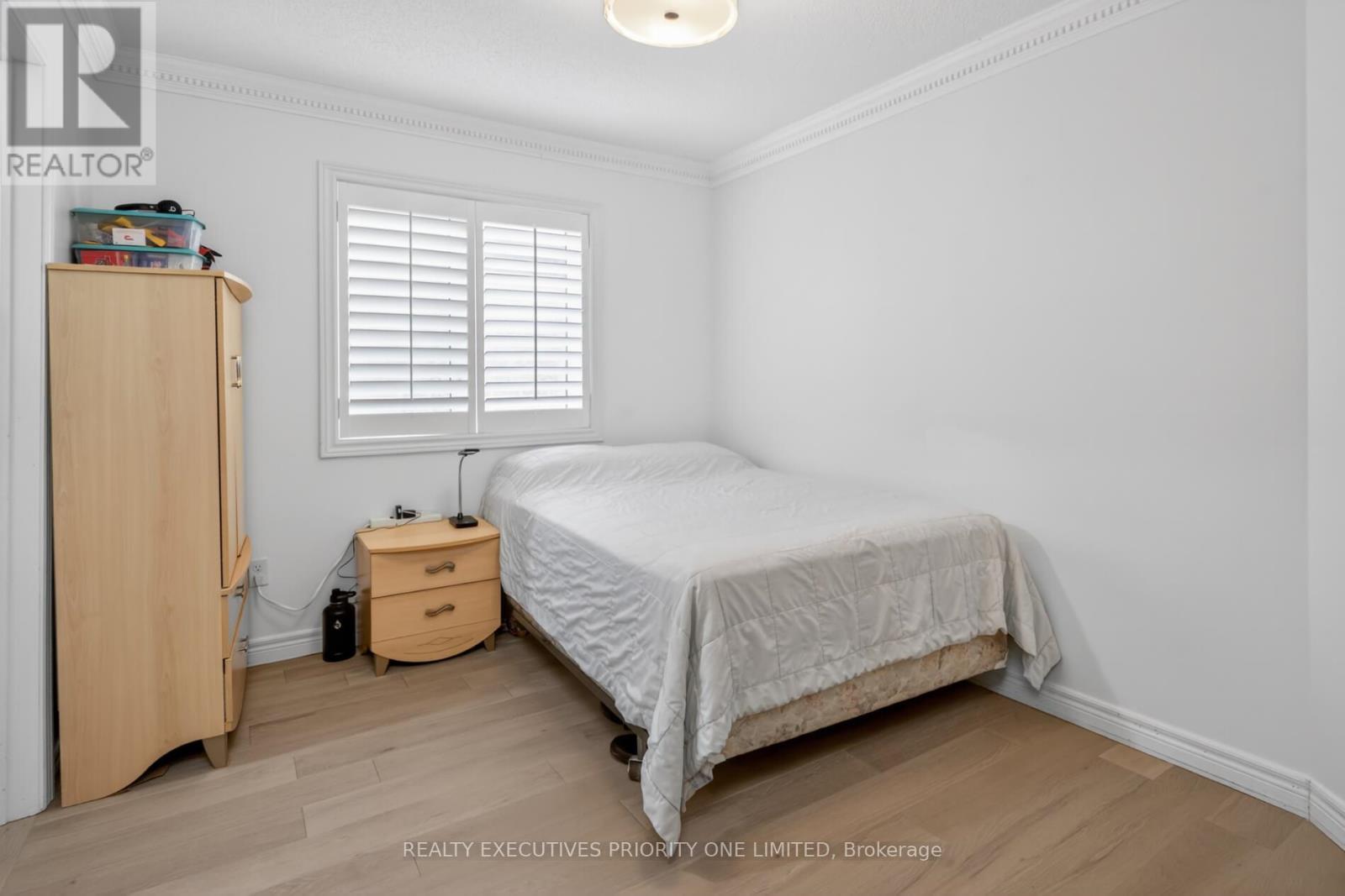 130 Greenview Circle, Vaughan, Ontario  L6A 0B6 - Photo 37 - N12982394