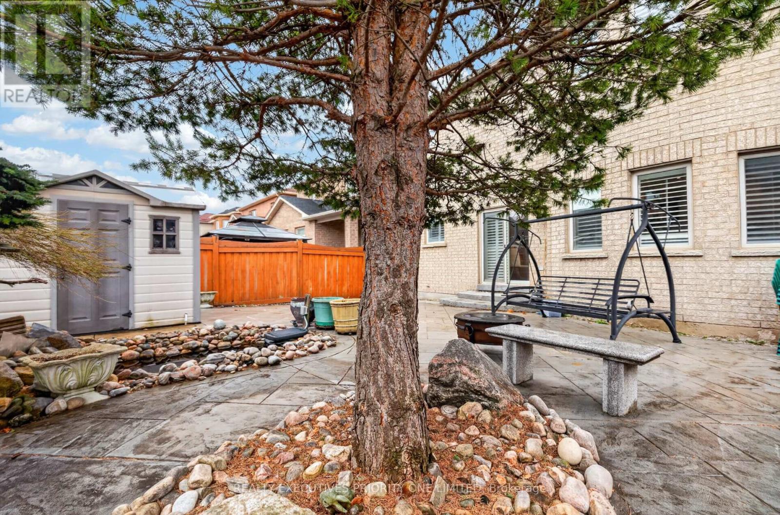 130 Greenview Circle, Vaughan, Ontario  L6A 0B6 - Photo 47 - N12982394