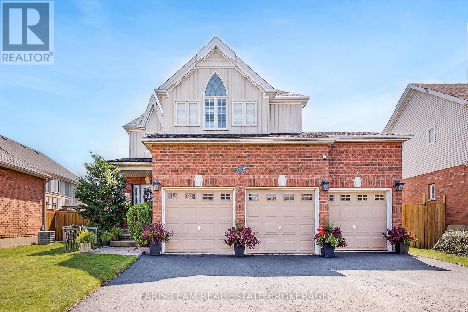 1091 BOOTH AVENUE, Innisfil, Ontario