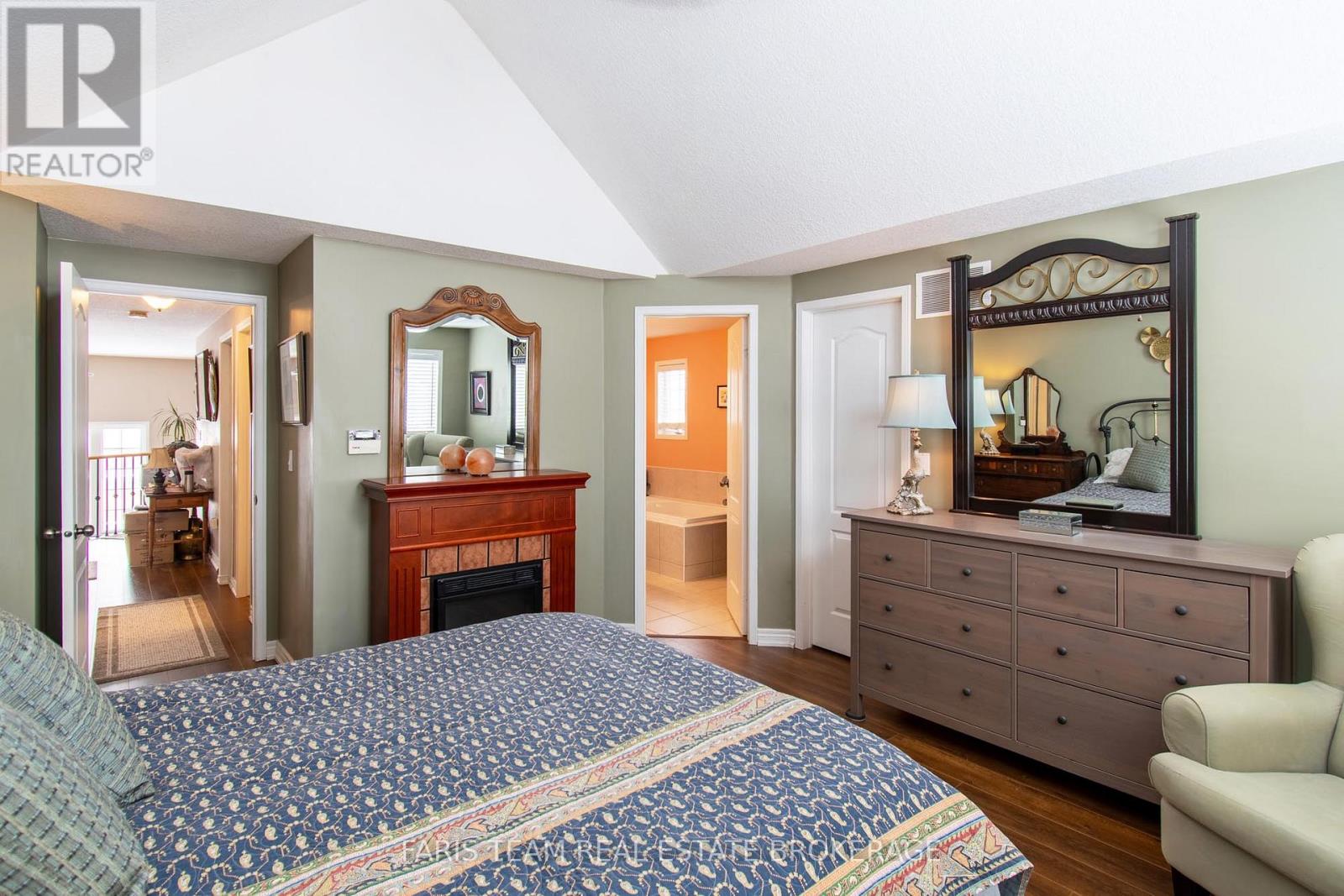 1091 Booth Avenue, Innisfil, Ontario  L9S 4W6 - Photo 23 - N12982444