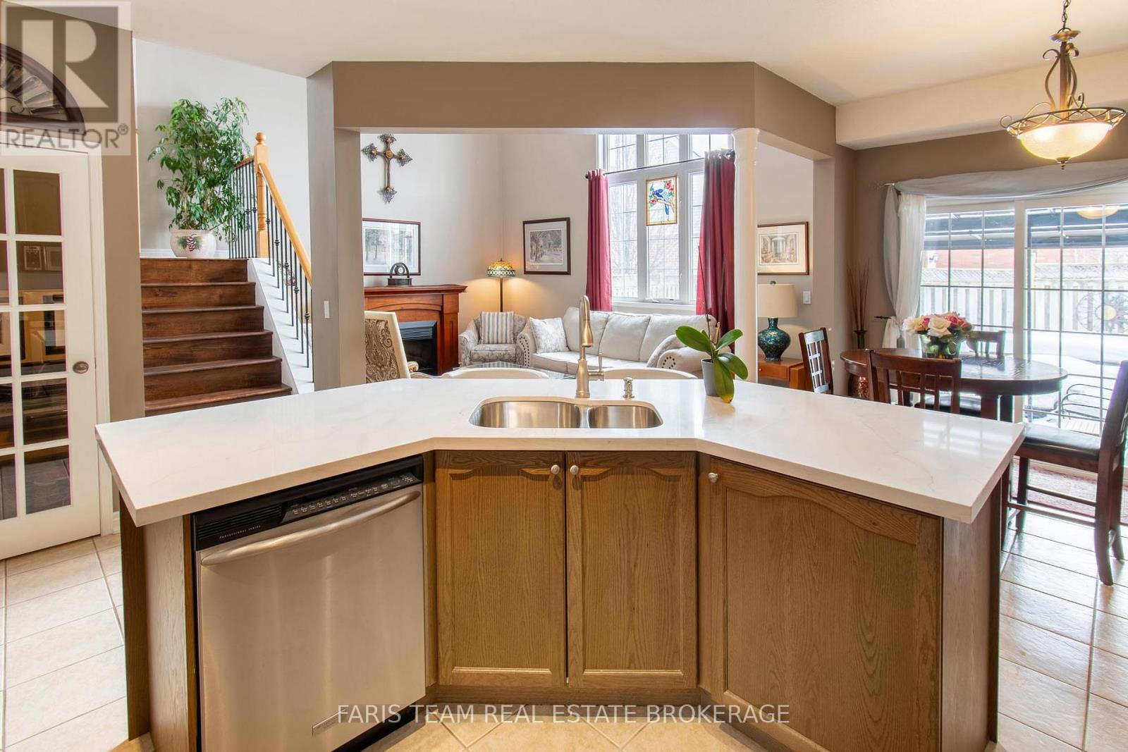 1091 Booth Avenue, Innisfil, Ontario  L9S 4W6 - Photo 7 - N12982444