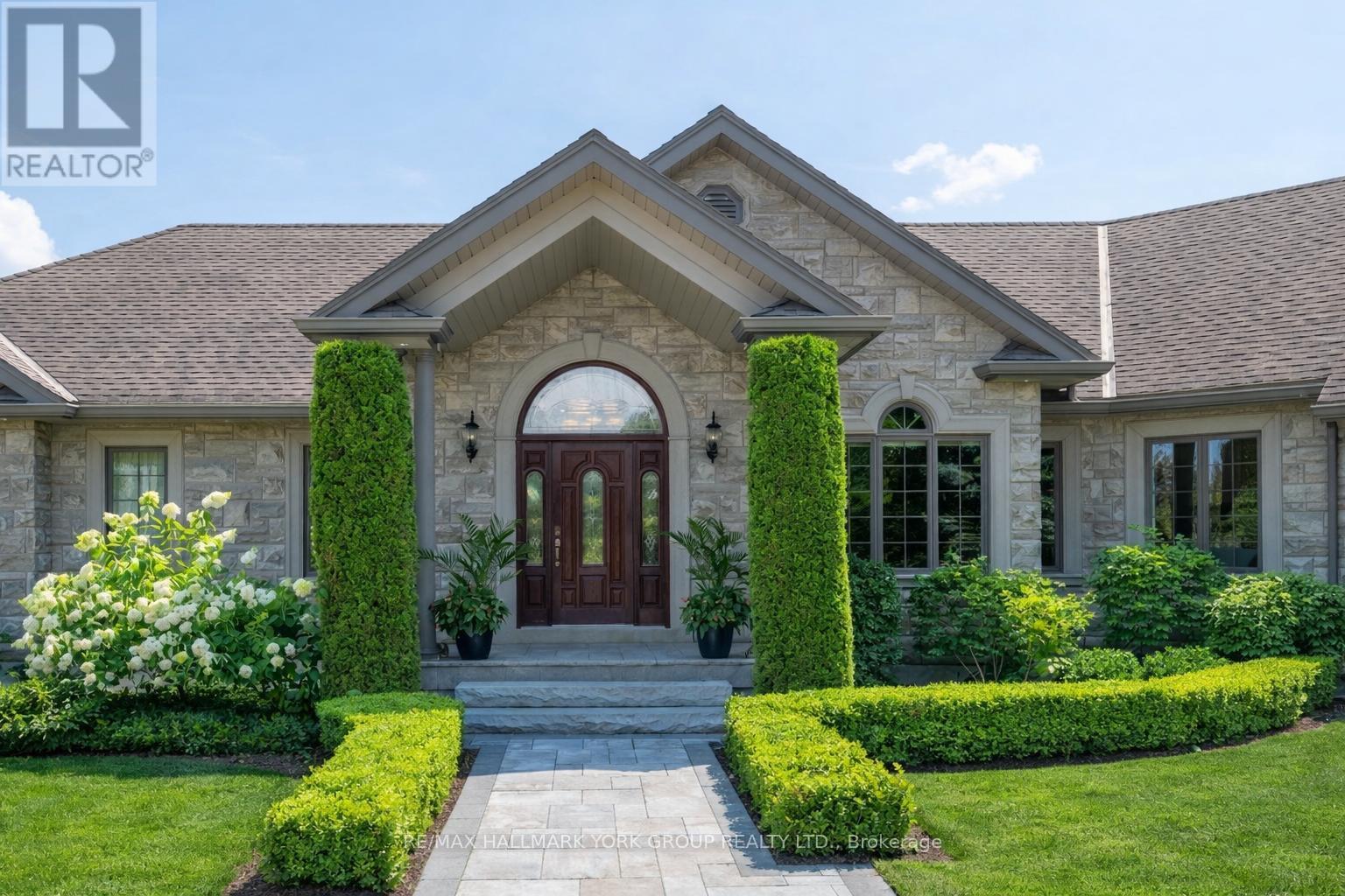 6871 Black River Road, Georgina, Ontario  L0E 1R0 - Photo 4 - N12982456