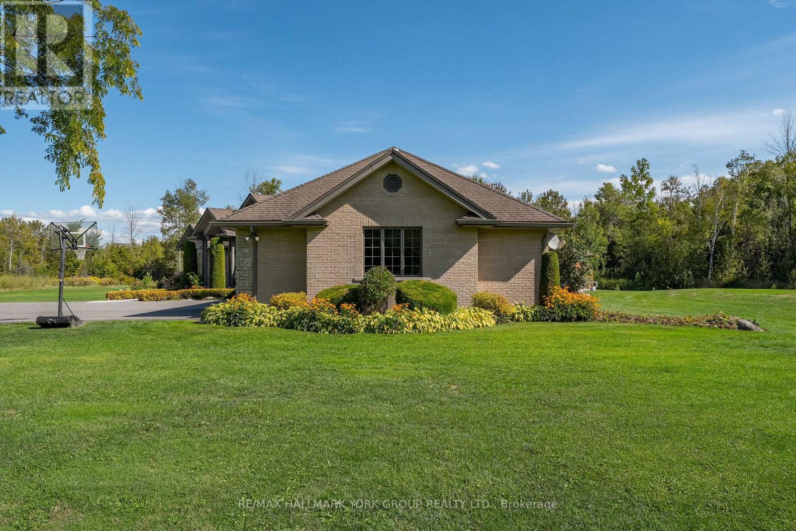 6871 Black River Road, Georgina, Ontario  L0E 1R0 - Photo 49 - N12982456