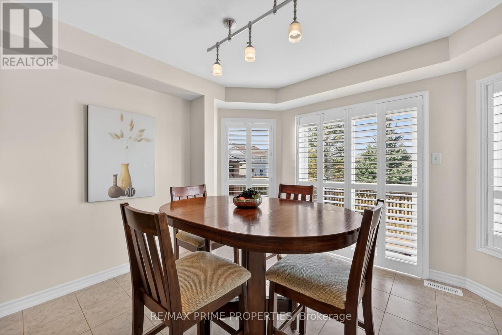 472 King Street E, East Gwillimbury, Ontario  L0G 1M0 - Photo 11 - N12982468