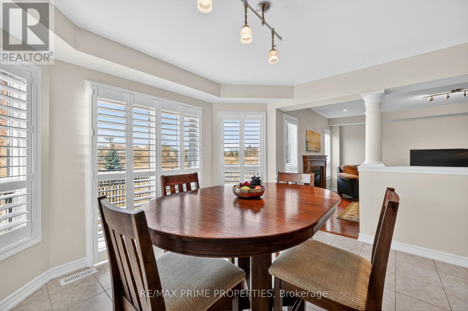 472 King Street E, East Gwillimbury, Ontario  L0G 1M0 - Photo 13 - N12982468