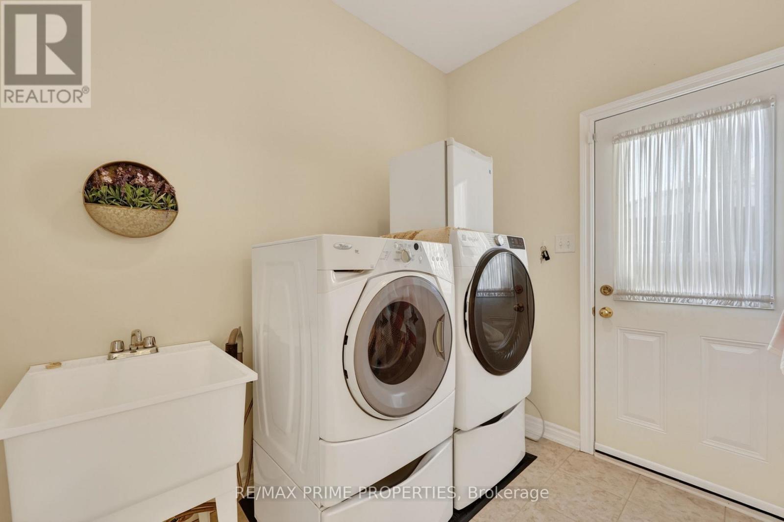 472 King Street E, East Gwillimbury, Ontario  L0G 1M0 - Photo 16 - N12982468