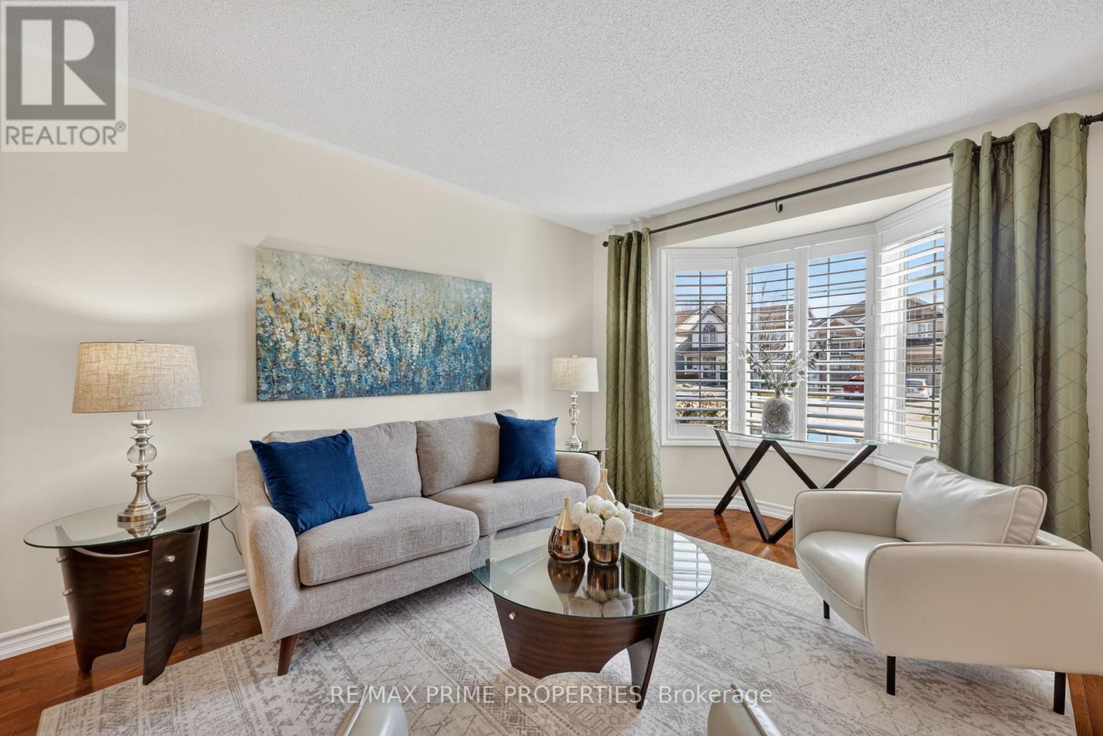 472 King Street E, East Gwillimbury, Ontario  L0G 1M0 - Photo 3 - N12982468