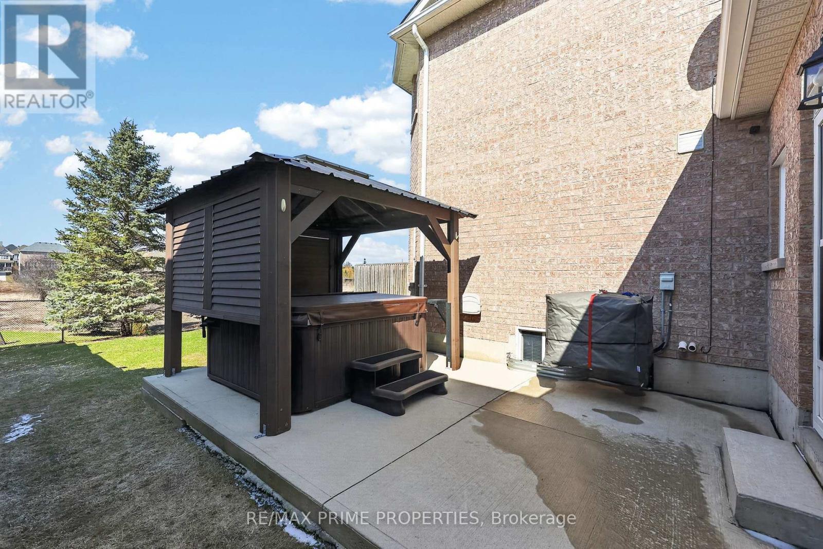 472 King Street E, East Gwillimbury, Ontario  L0G 1M0 - Photo 31 - N12982468