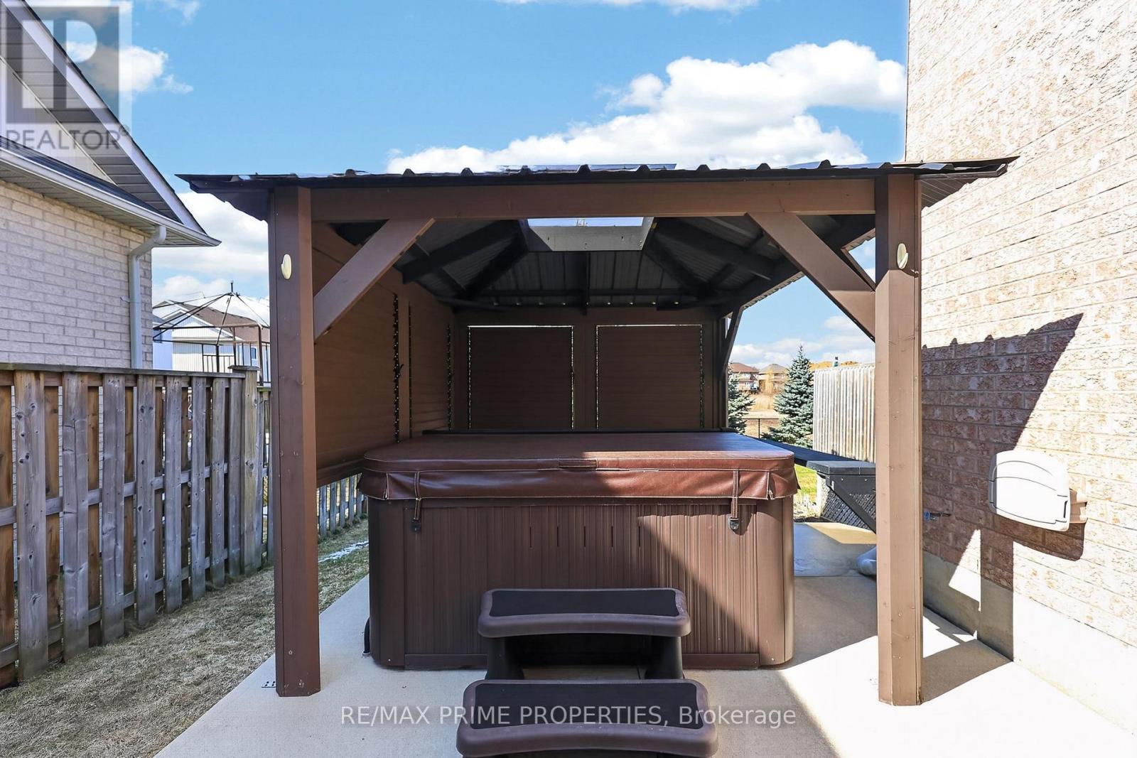 472 King Street E, East Gwillimbury, Ontario  L0G 1M0 - Photo 32 - N12982468