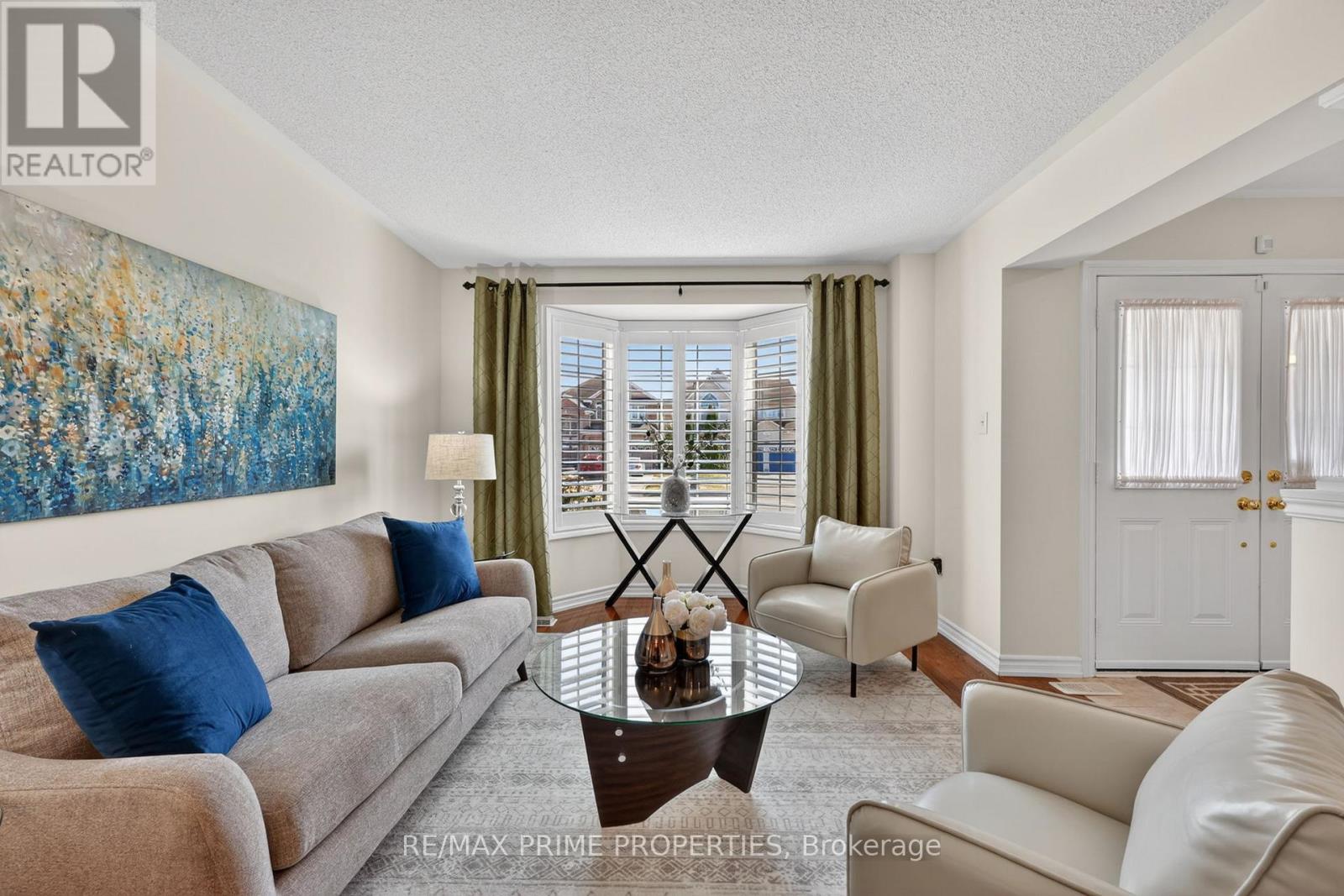 472 King Street E, East Gwillimbury, Ontario  L0G 1M0 - Photo 4 - N12982468