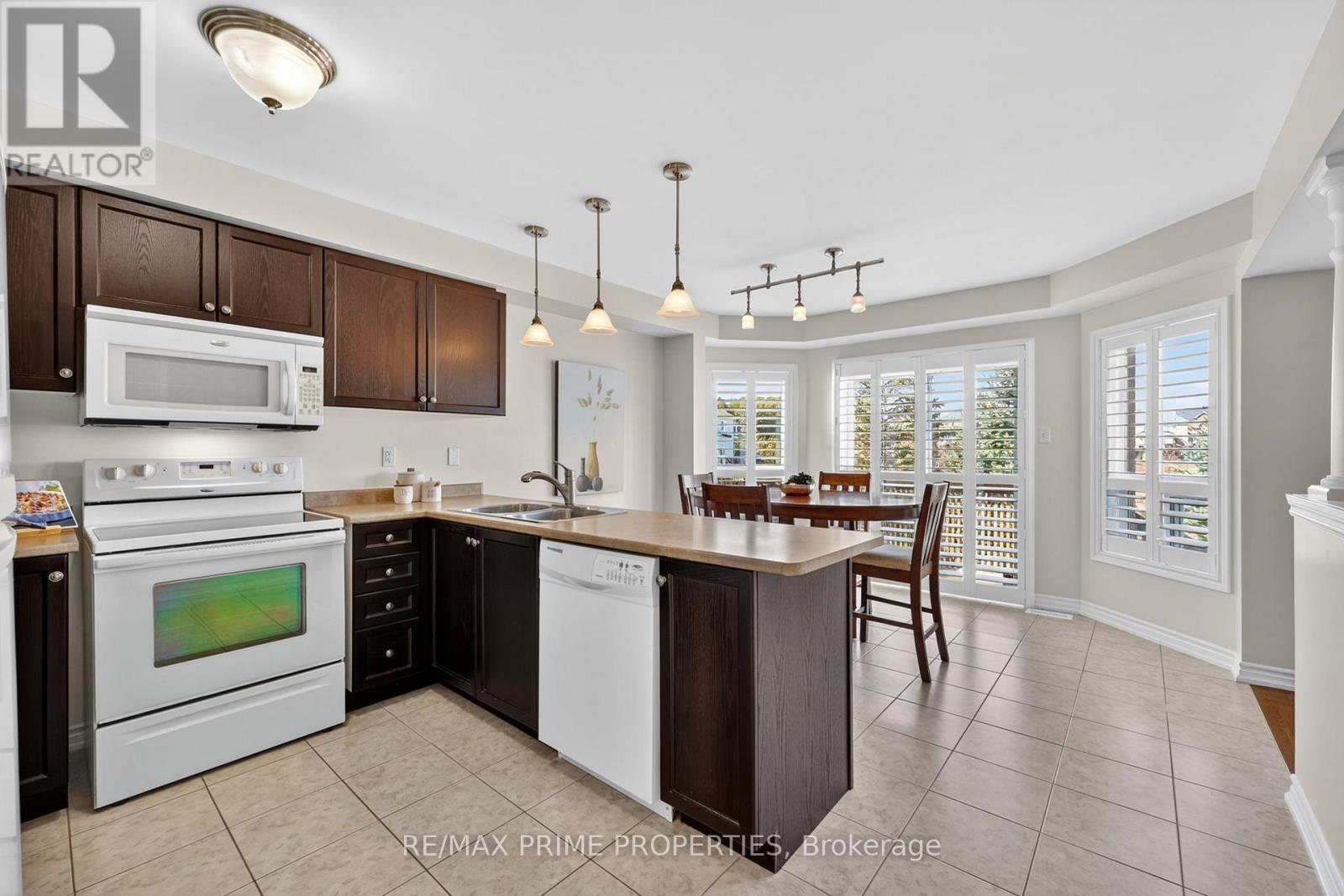 472 King Street E, East Gwillimbury, Ontario  L0G 1M0 - Photo 8 - N12982468