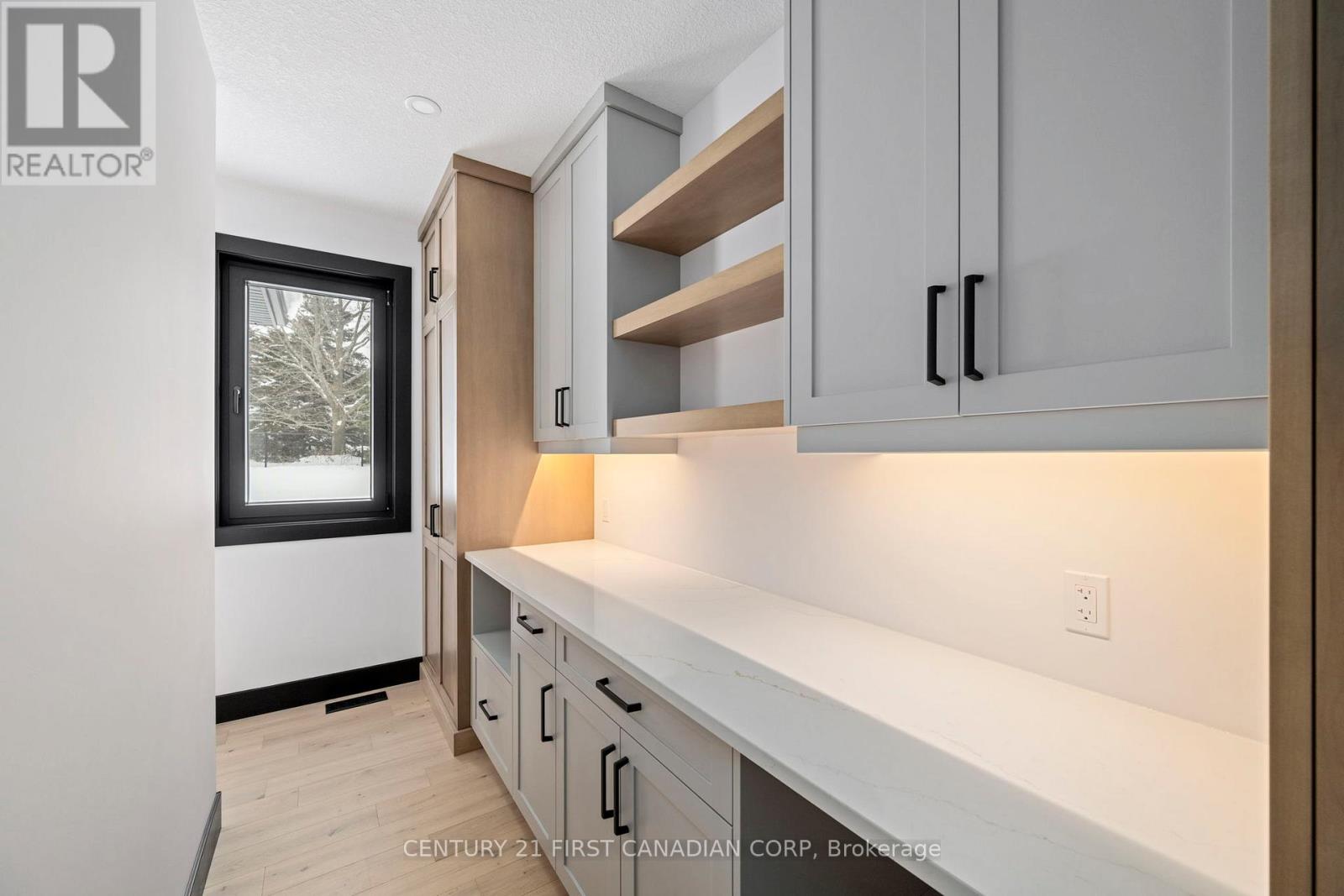 263 Foxborough Place, Thames Centre, Ontario  N0M 2P0 - Photo 14 - X12762636