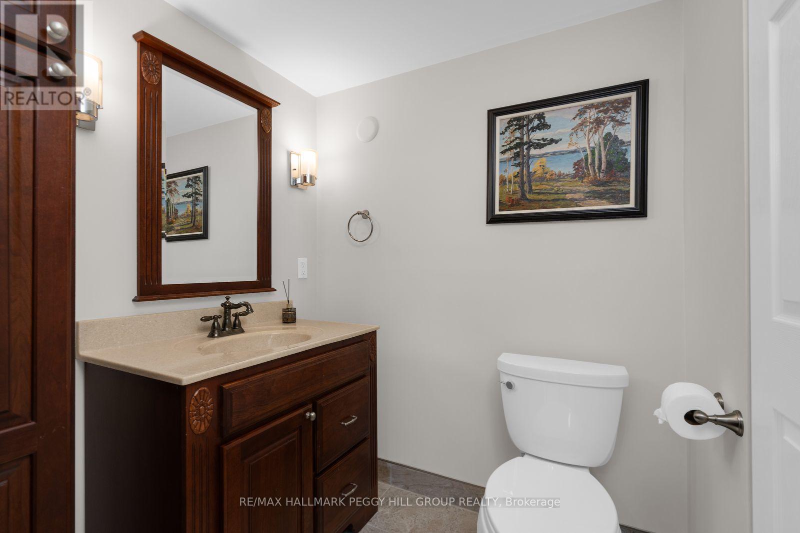 10 Duckworth Street, Barrie, Ontario  L4M 3V8 - Photo 16 - S12982370