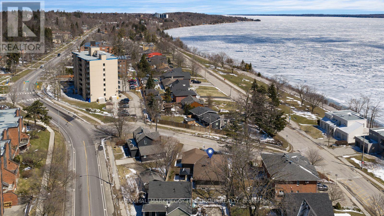 10 Duckworth Street, Barrie, Ontario  L4M 3V8 - Photo 19 - S12982370