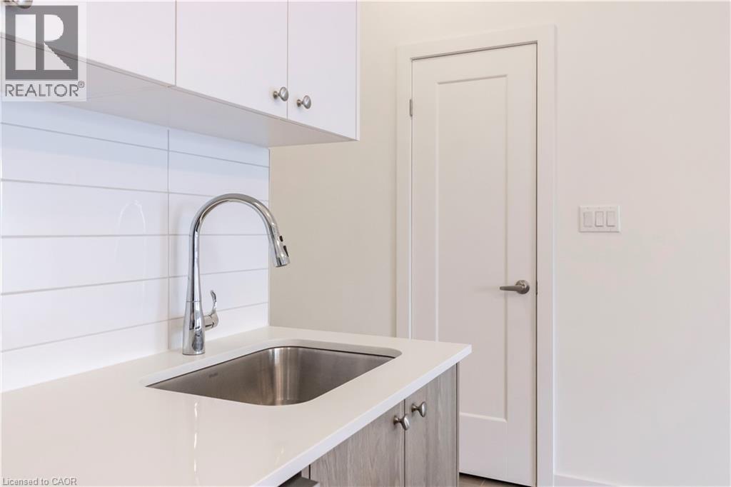 40 Palace Street Unit# L13, Kitchener, Ontario  N2E 0L2 - Photo 11 - 40818716