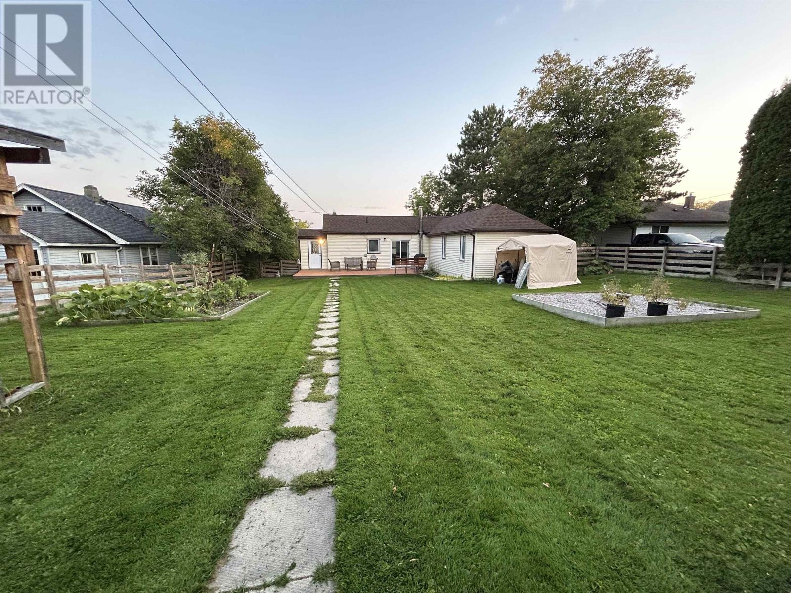 10 Queen St, Sioux Lookout, Ontario  P8T 1E8 - Photo 22 - TB2600585