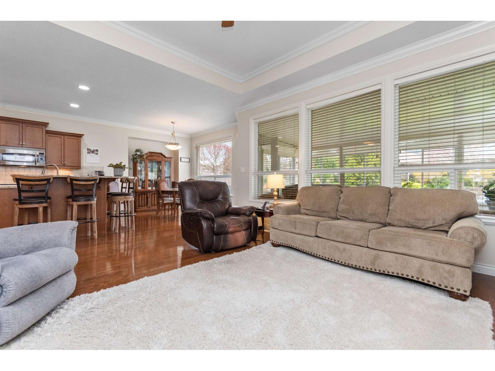 6049 Hunter Creek Crescent, Sardis South, Chilliwack, British Columbia  V2R 0B7 - Photo 8 - R3107534