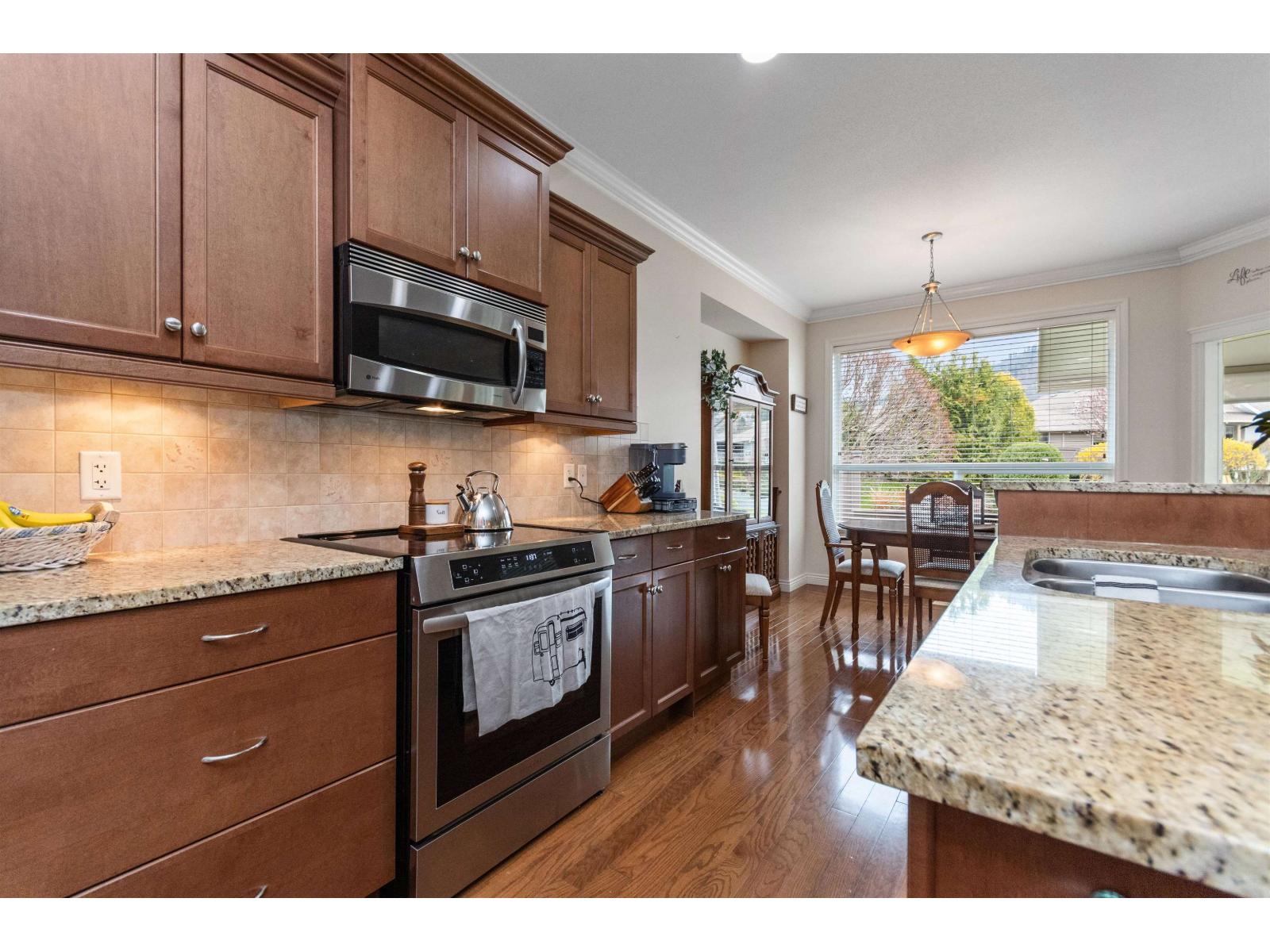 6049 Hunter Creek Crescent, Sardis South, Chilliwack, British Columbia  V2R 0B7 - Photo 18 - R3107534