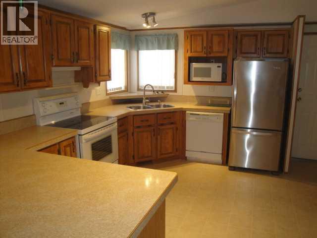 2902 30th Avenue S, Lethbridge, Alberta  T1K 6S7 - Photo 9 - A2296281