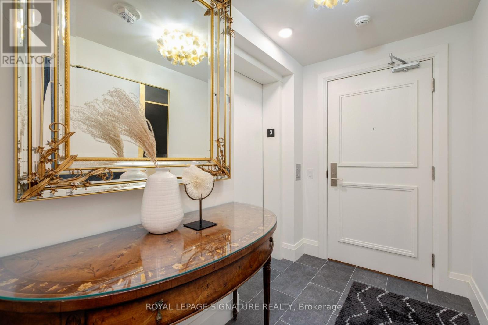 303 - 285 Avenue Road, Toronto (Yonge-St. Clair), Ontario  M4V 2G8 - Photo 5 - C12981206