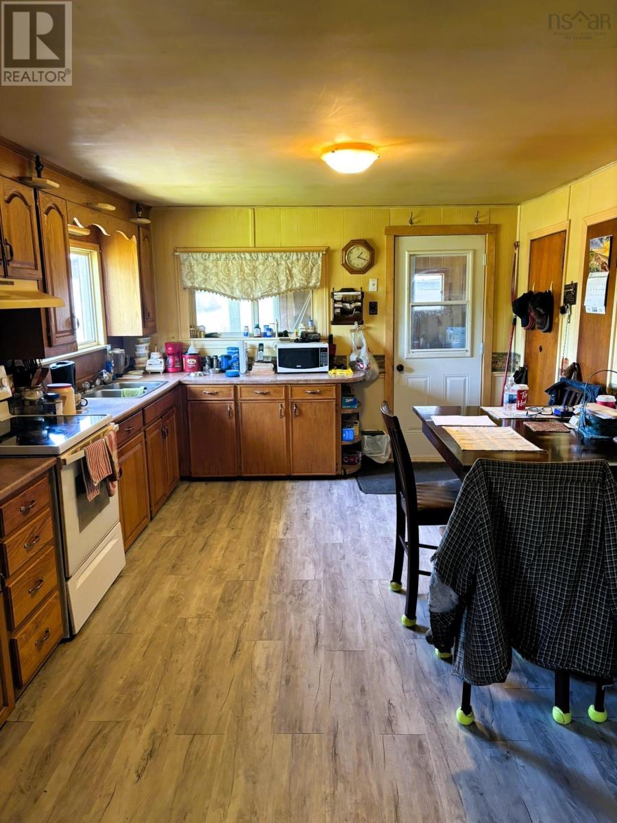 3066 Canaan Road, Canaan, Nova Scotia  B0M 1W0 - Photo 10 - 202606956