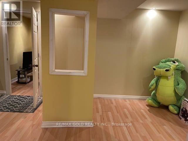 16 Kilrea Way, Brampton, Ontario  L6X 0P9 - Photo 7 - W12982316